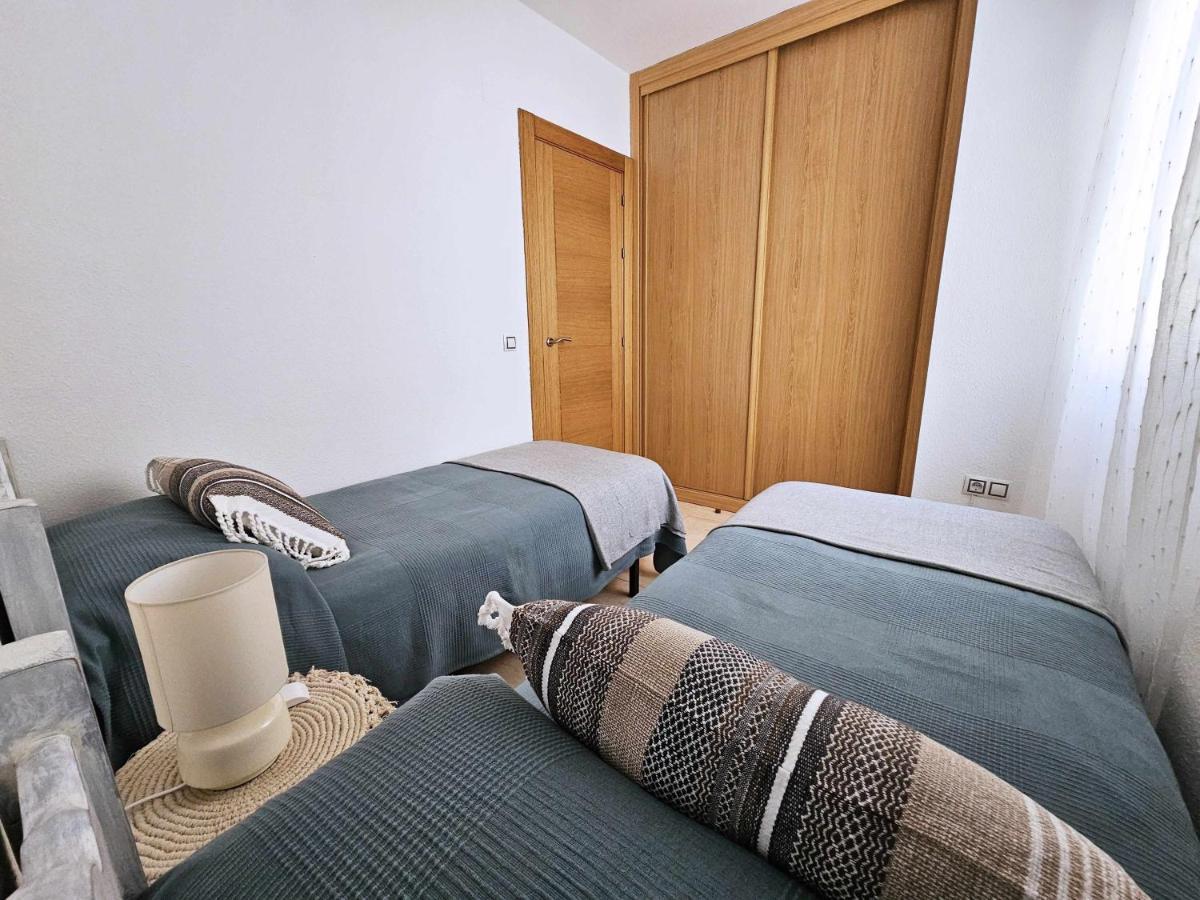 Апартаменты La Pereta Immaculate Quiet House Free Parking Малага Экстерьер фото