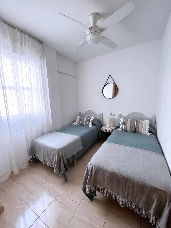 Апартаменты La Pereta Immaculate Quiet House Free Parking Малага Экстерьер фото